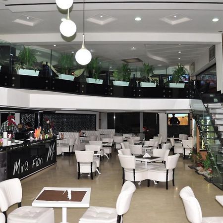 Val Fleuri Apartment With Balcony, Casablanca Exterior foto