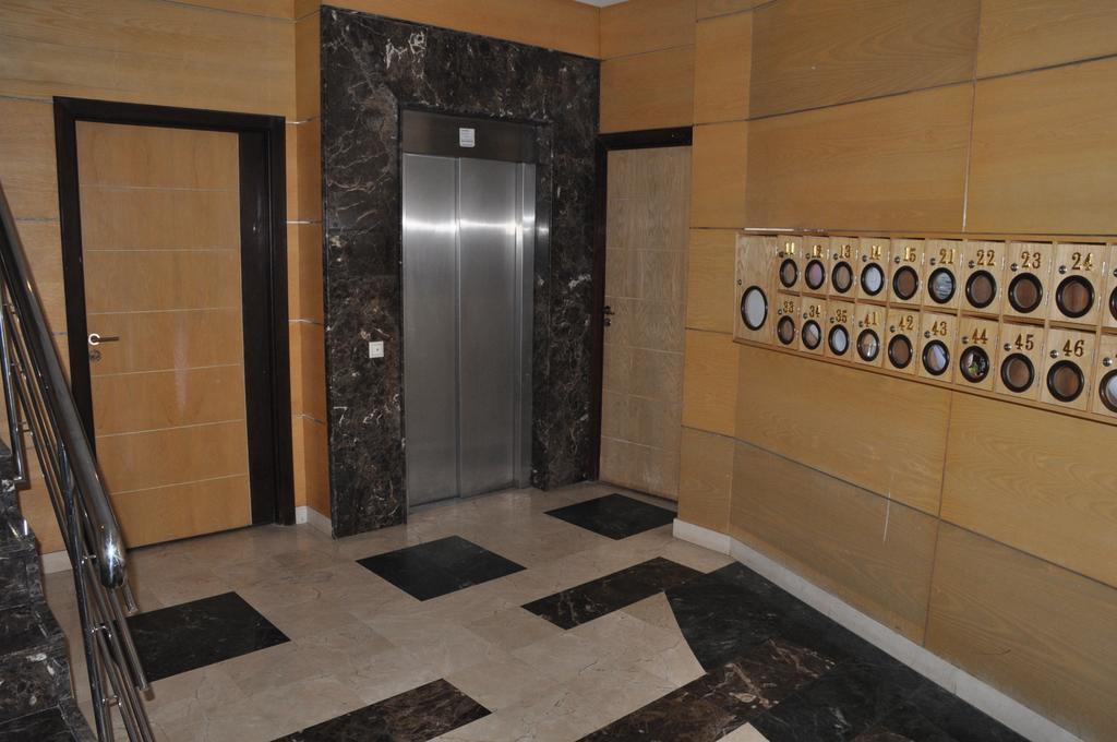 Val Fleuri Apartment With Balcony, Casablanca Exterior foto